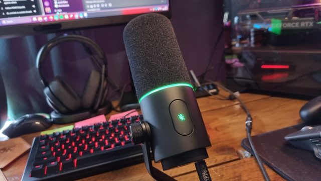 Explore the Razer Seiren V3 Pro: A Comprehensive Download Guide